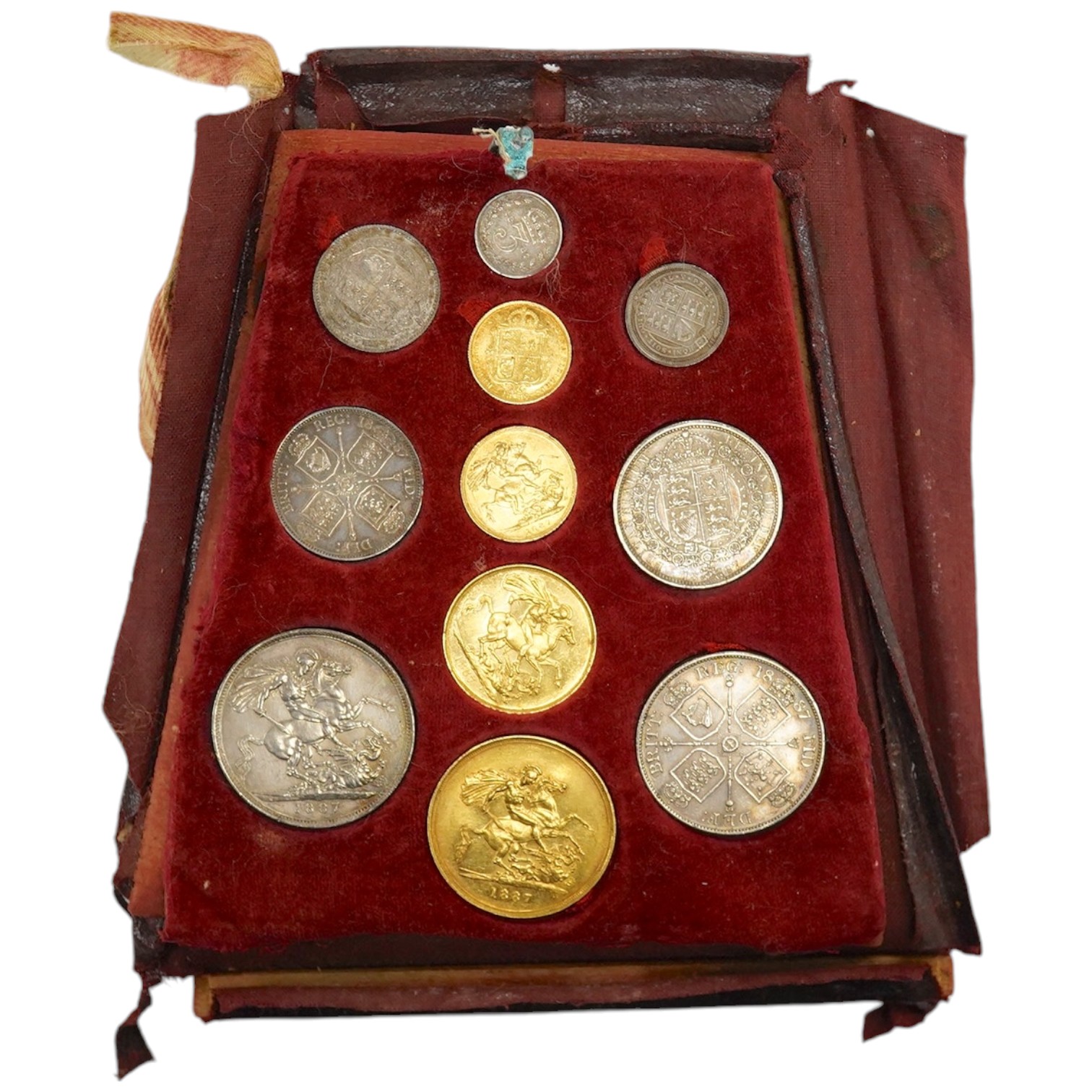 PLEASE NOTE THIS IS A SPECIMEN SET: A Victorian Golden Jubilee set, 1887 - cased, complete